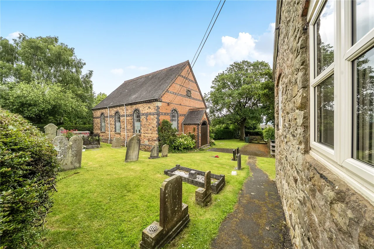 Hopton Bank, Cleobury Mortimer, Kidderminster, Worcestershire, DY14 0HQ, photo 17