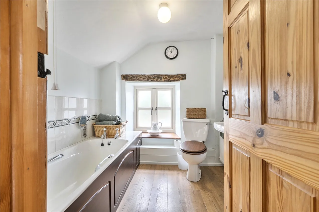 Hopton Bank, Cleobury Mortimer, Kidderminster, Worcestershire, DY14 0HQ, photo 15