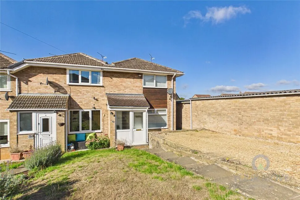 2 bed house for sale — Grasscroft, Kingsthorpe, Northampton, Northamptonshire, NN2