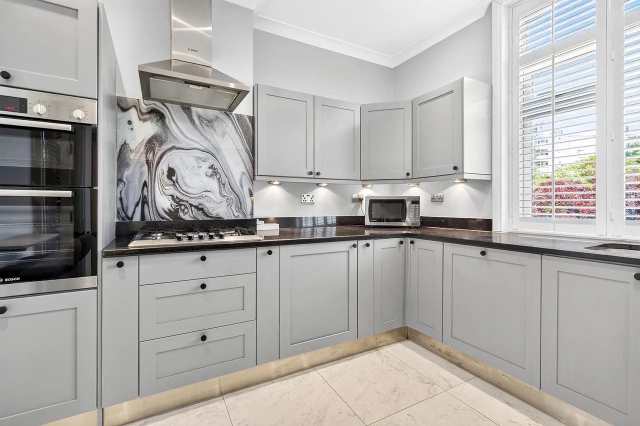 Kings Road, Richmond, TW10 6EE, photo 3