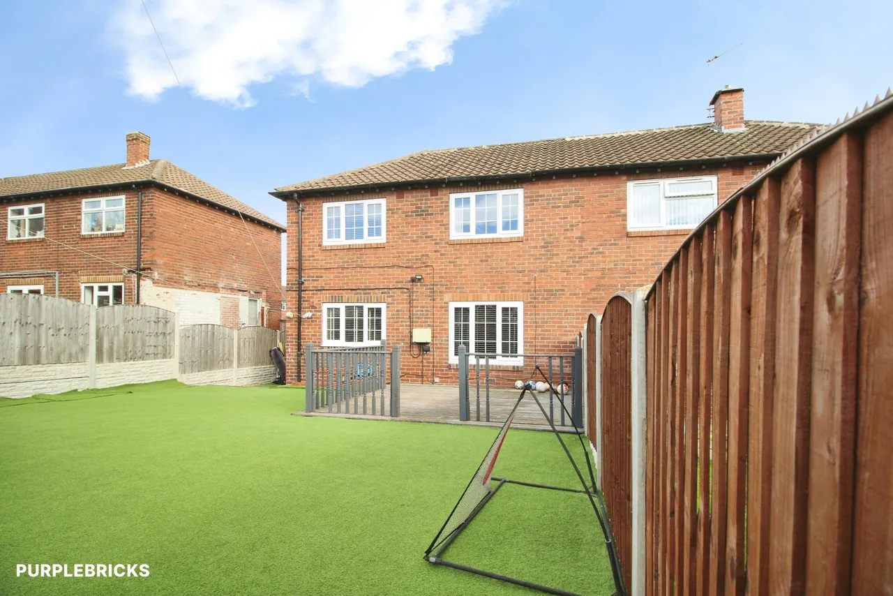 Churchfield Lane, Leeds, LS26, photo 18