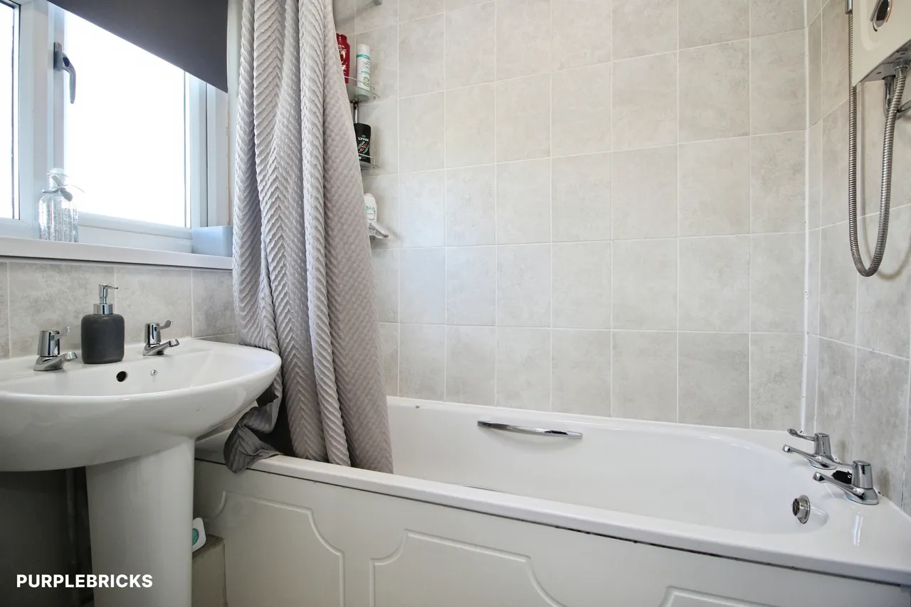 Churchfield Lane, Leeds, LS26, photo 16