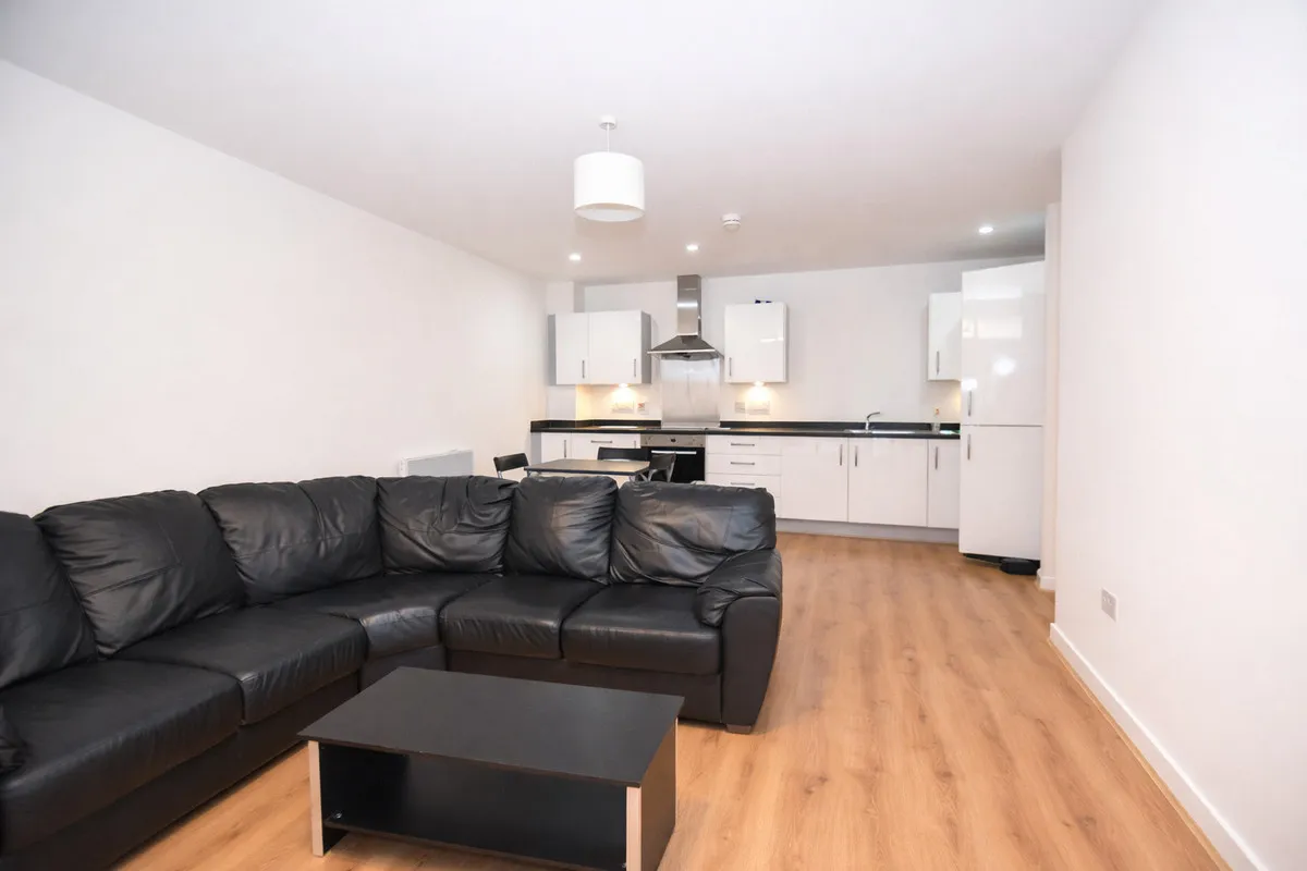 Quayside Drive, Essex, Colchester, CO2 8GN, photo 3