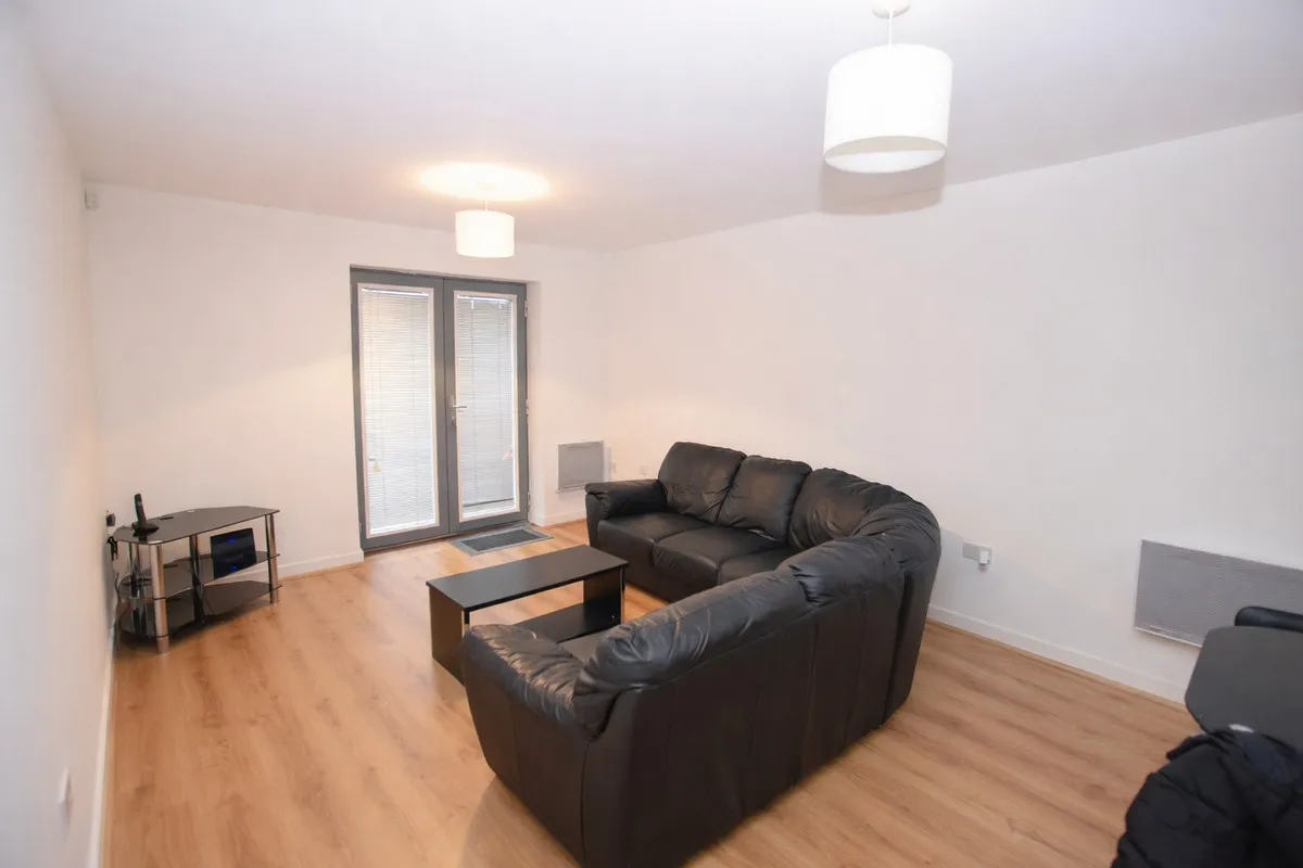 Quayside Drive, Essex, Colchester, CO2 8GN, photo 2
