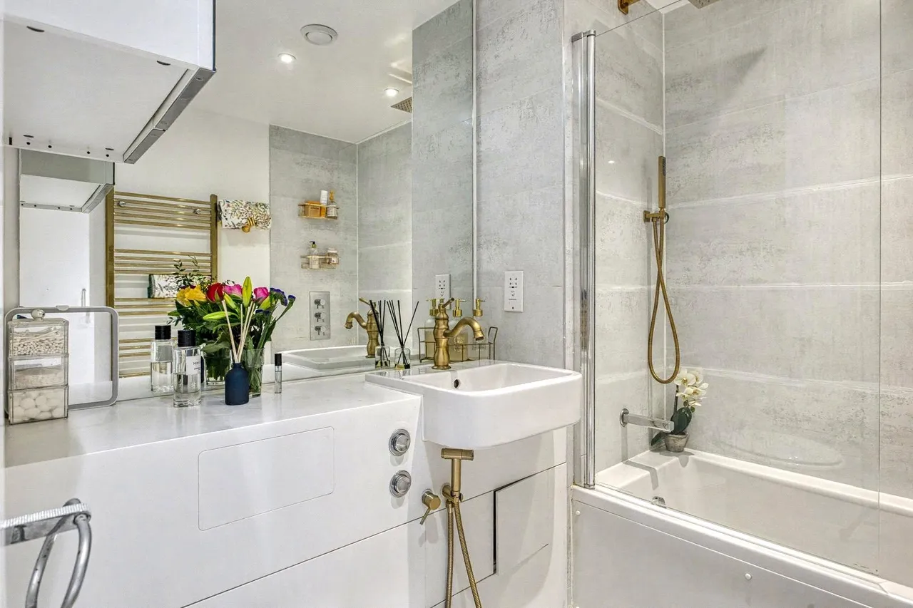 Lakeside Drive, Park Royal, London, `, NW10 7GD, photo 6