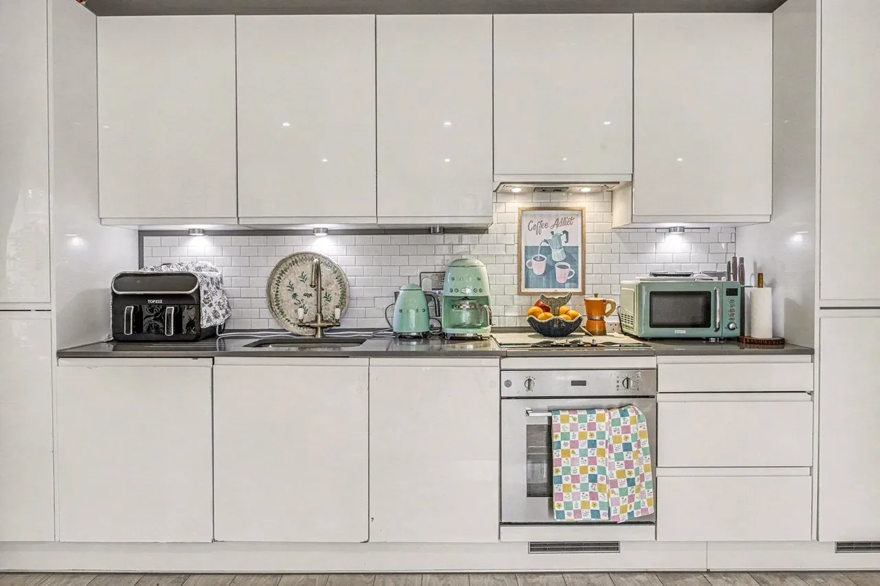 Lakeside Drive, Park Royal, London, `, NW10 7GD, photo 8