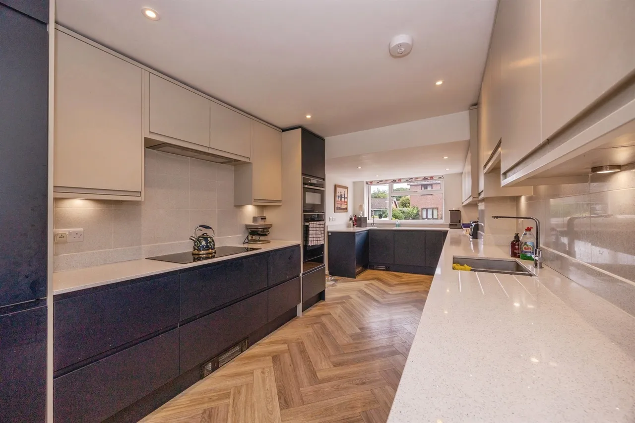 Bramley Close, Waterlooville, PO7, photo 4