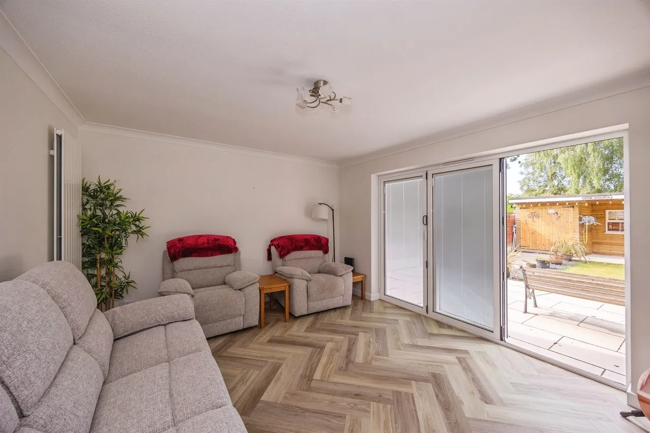 Bramley Close, Waterlooville, PO7, photo 2