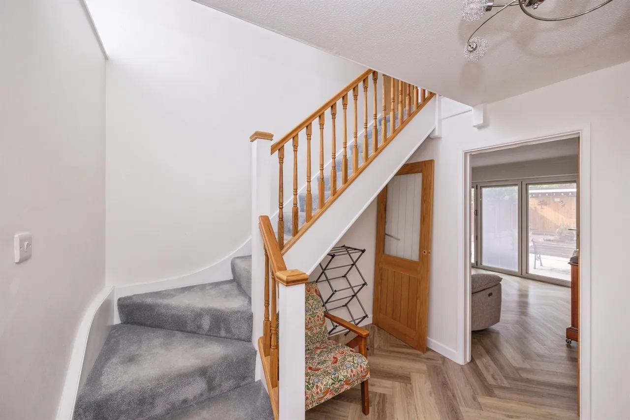 Bramley Close, Waterlooville, PO7, photo 12