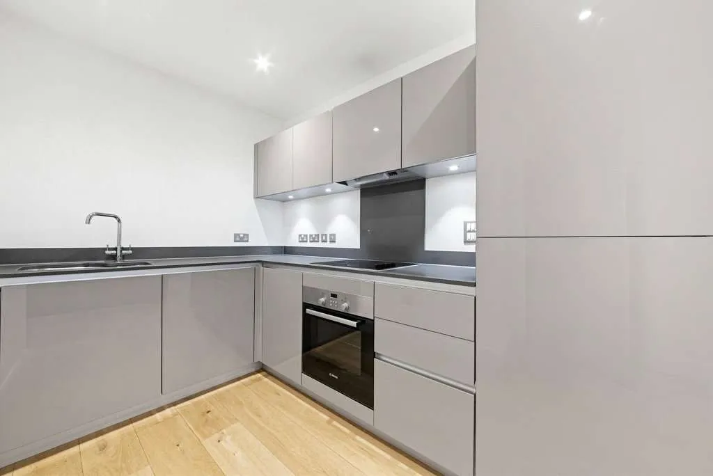 Barry Blandford Way, London, E3, photo 2