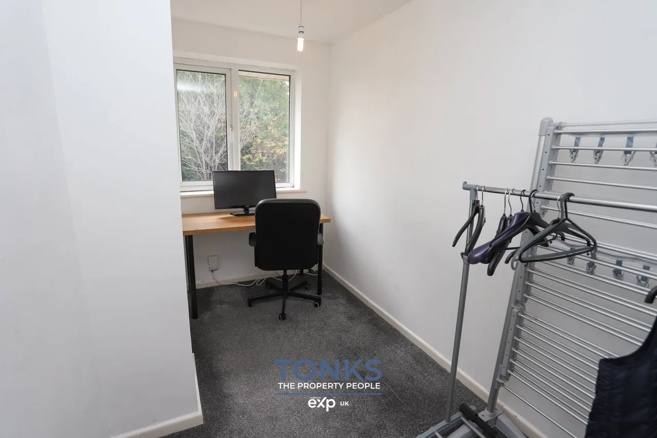 Field View Drive, Rowley Regis, B65, photo 14