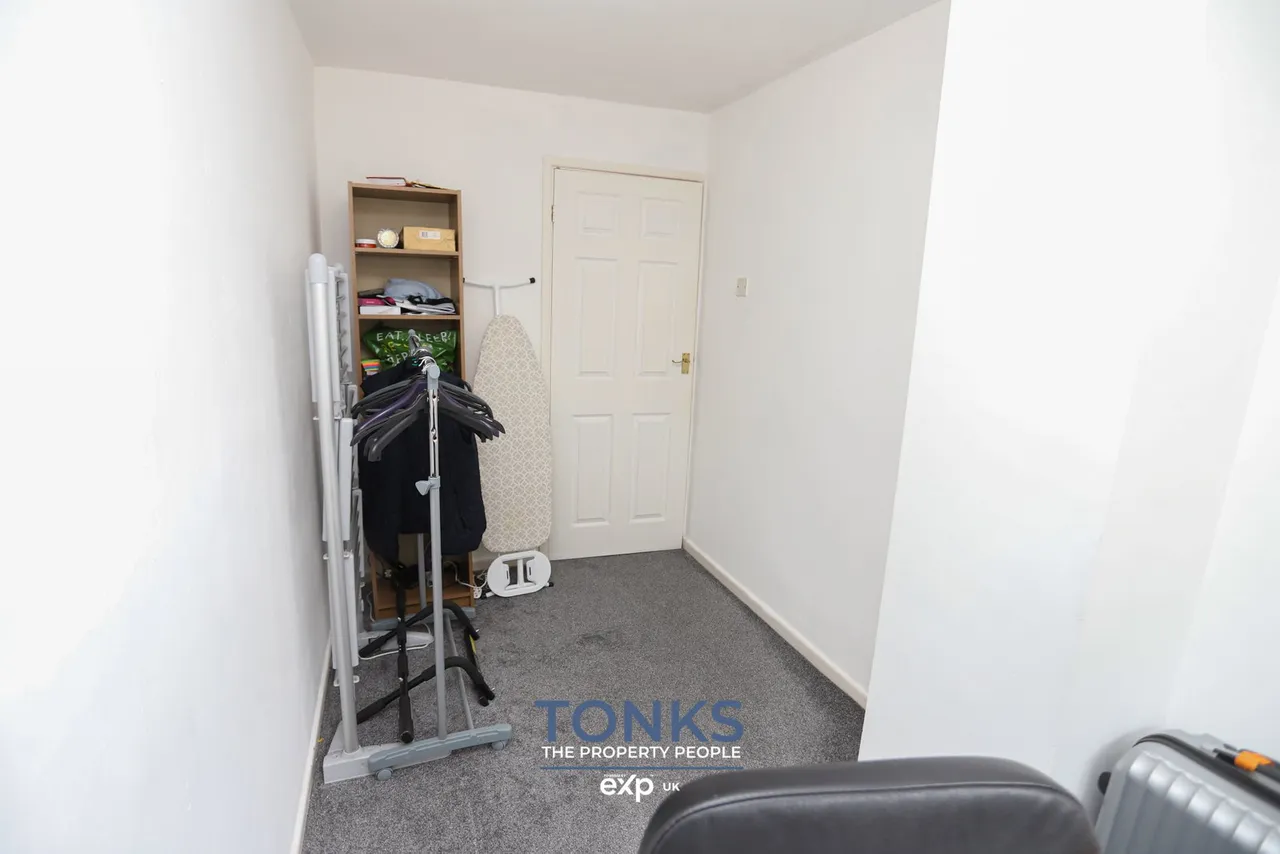 Field View Drive, Rowley Regis, B65, photo 15
