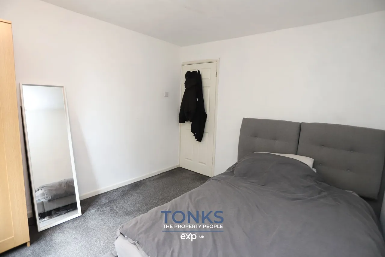 Field View Drive, Rowley Regis, B65, photo 9