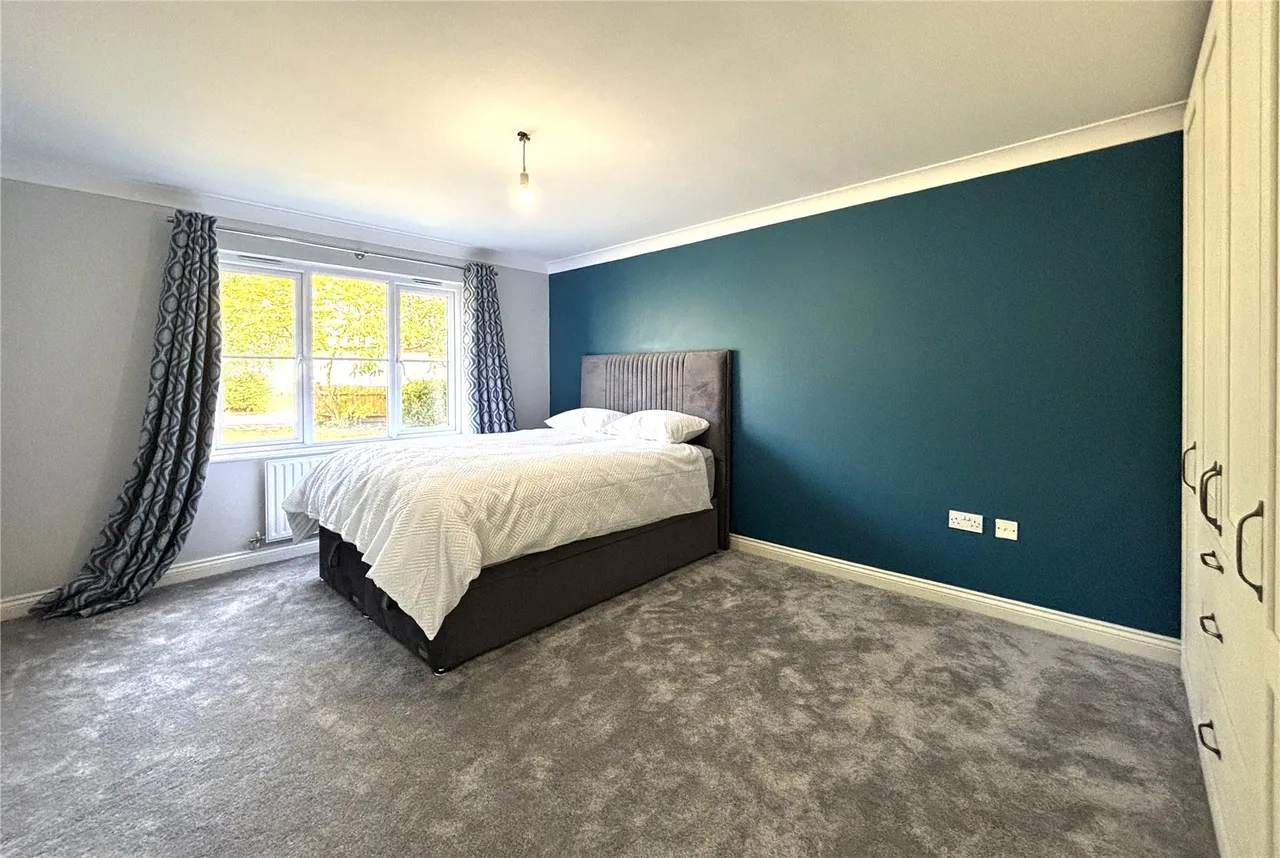 Searlewood Court, 143 Guildford Road, Woking, Surrey, GU24 9LS, photo 6