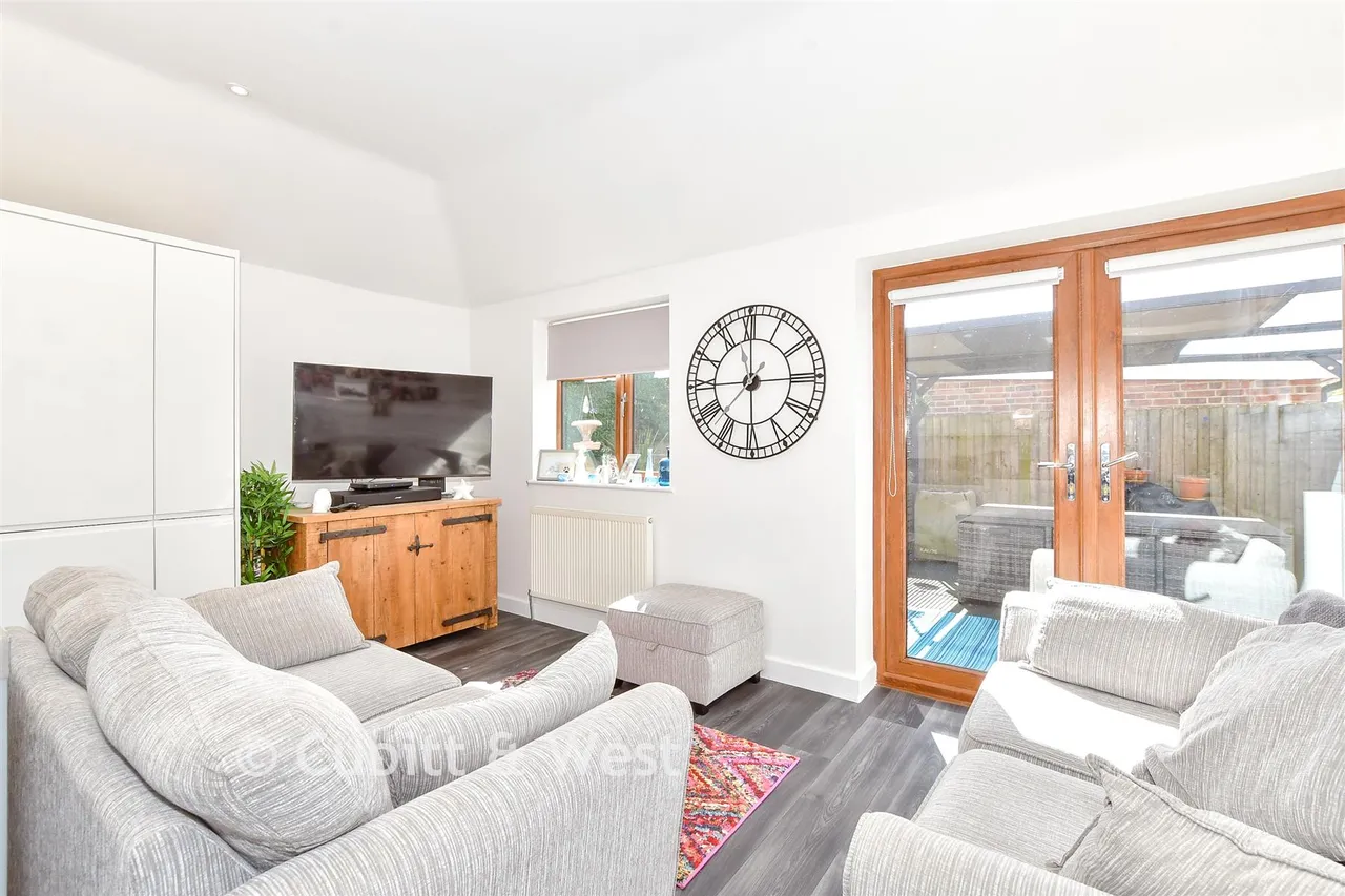 Main Road, Southbourne, PO10, photo 4