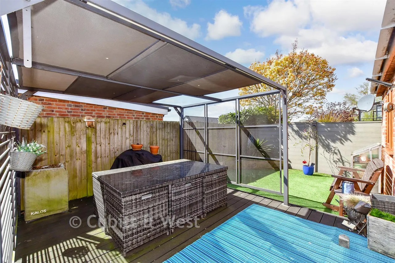 Main Road, Southbourne, PO10, photo 9
