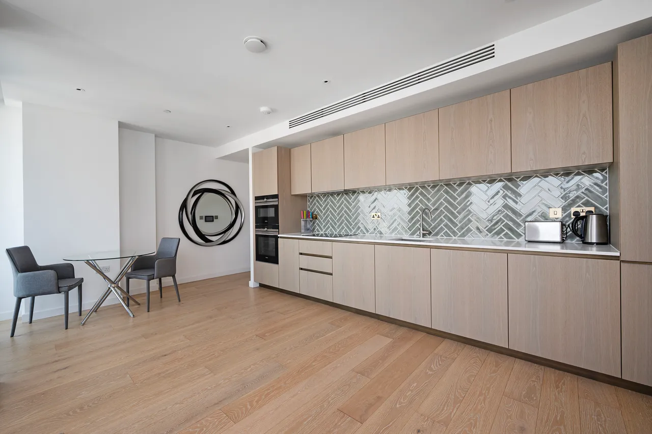 Flat 2203, 145 City Road, London, photo 2