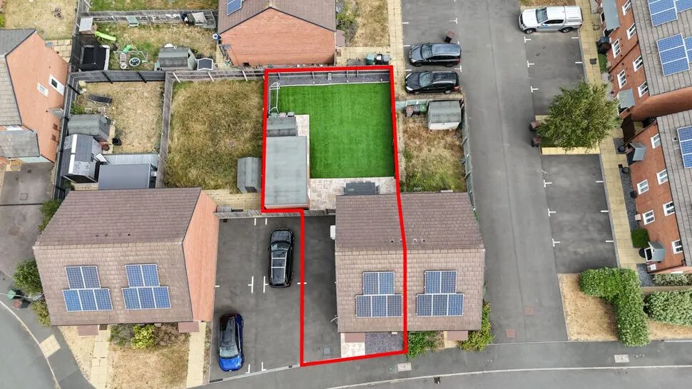 Swansnest Grove, Nuneaton, Warwickshire, CV10, photo 9