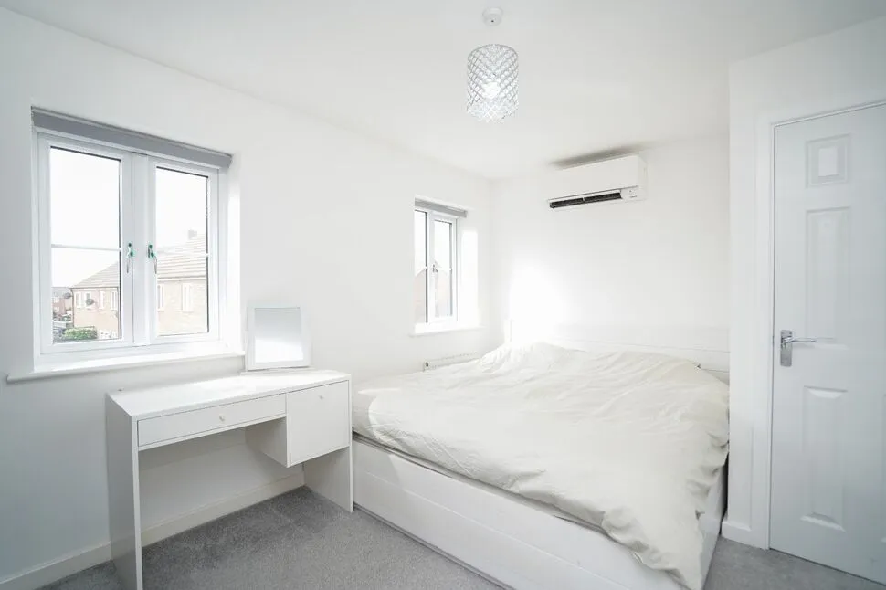 Swansnest Grove, Nuneaton, Warwickshire, CV10, photo 5