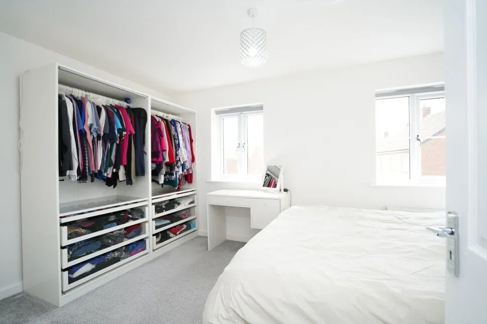 Swansnest Grove, Nuneaton, Warwickshire, CV10, photo 4