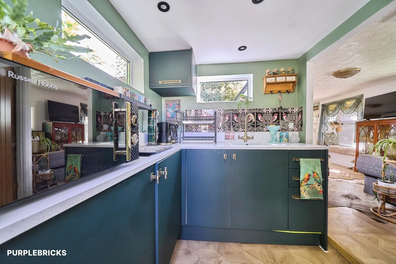 Upper Halliford Road, Shepperton, TW17, photo 12