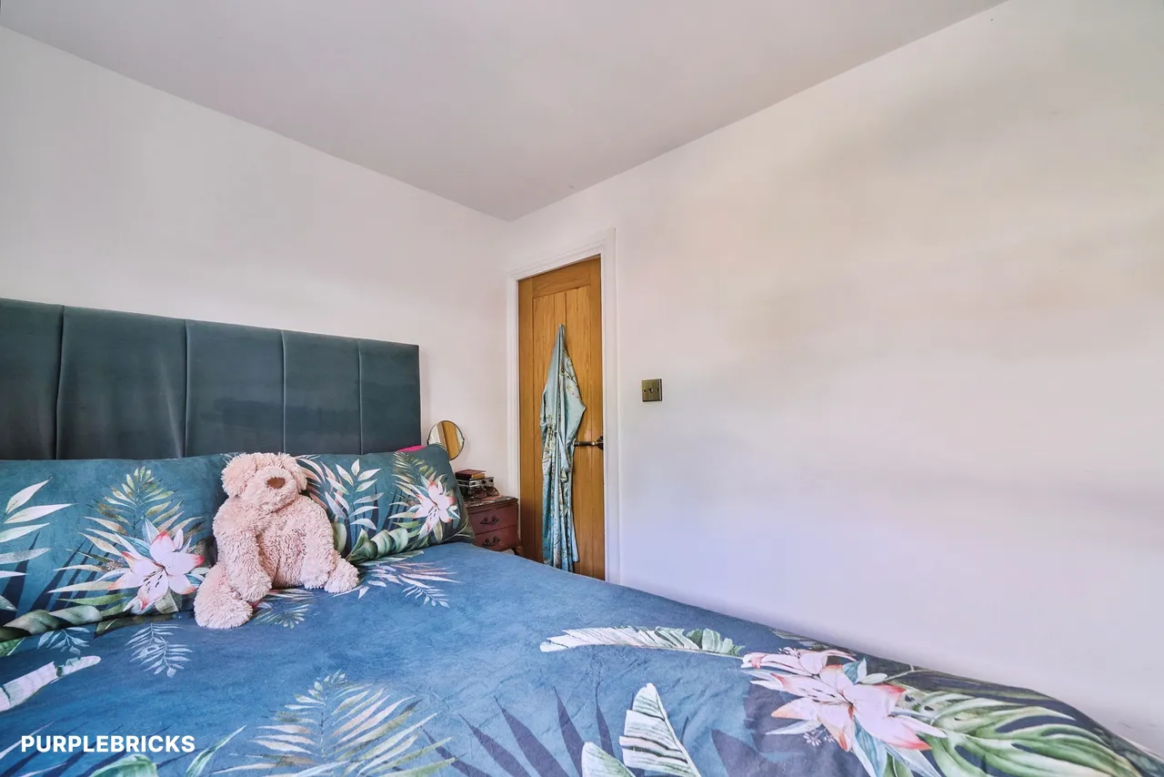 Upper Halliford Road, Shepperton, TW17, photo 22
