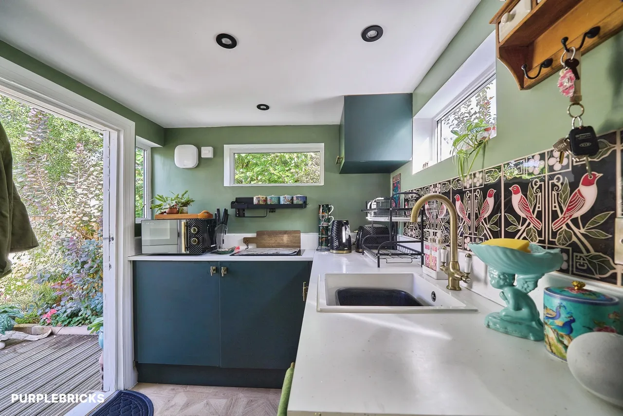 Upper Halliford Road, Shepperton, TW17, photo 11