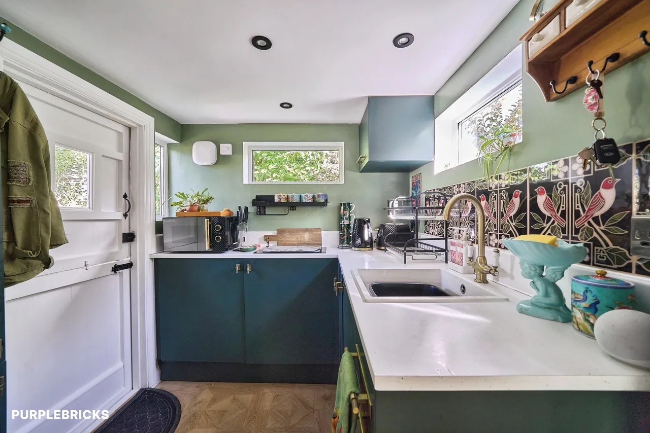 Upper Halliford Road, Shepperton, TW17, photo 14
