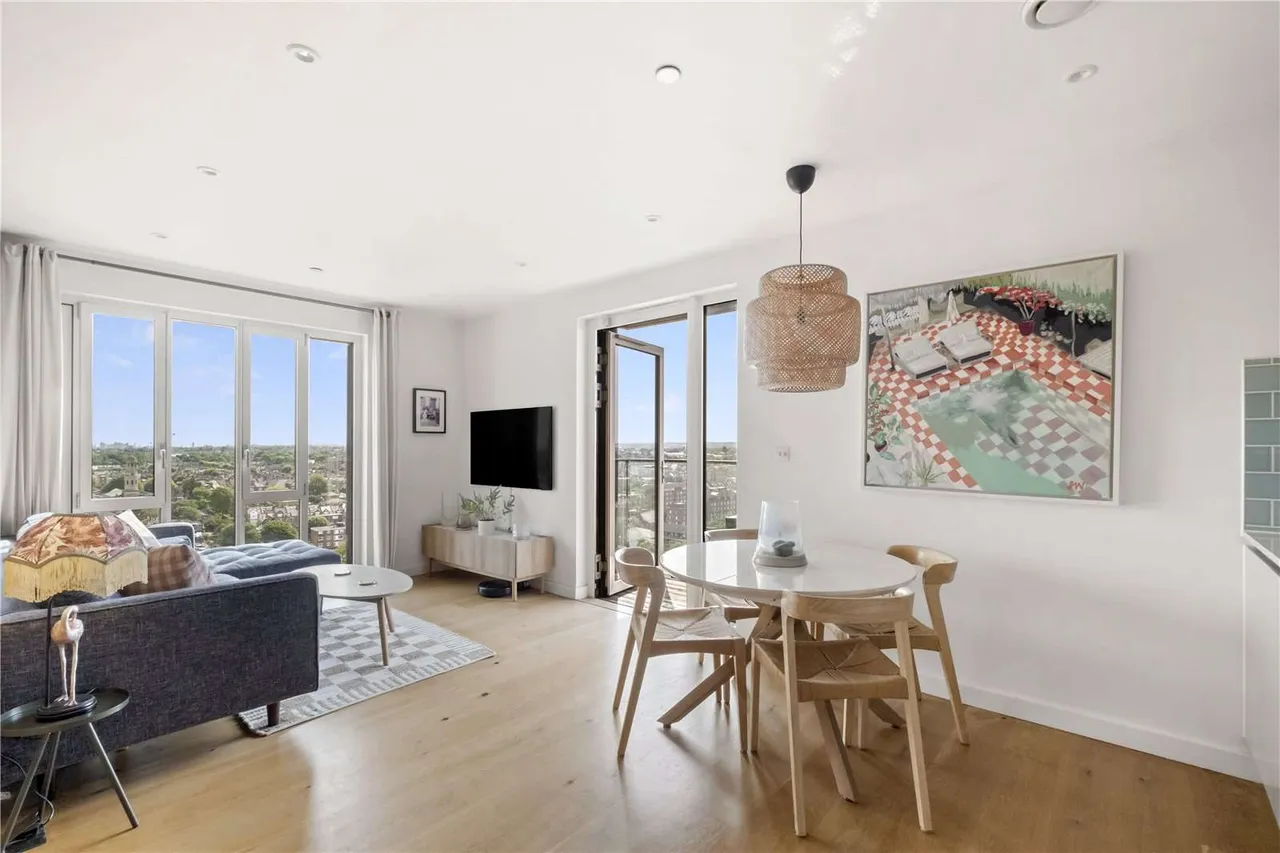 2 bed flat for sale — Mapleton Crescent, 11 Mapleton Crescent, Wandsworth, London, SW18 4AU
