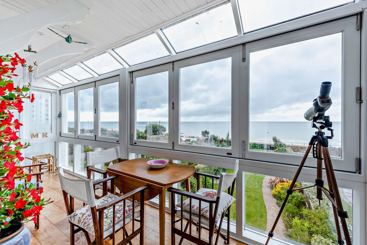 Marina Court Avenue, Bexhill-on-Sea, East Sussex, TN40 1BN, photo 6