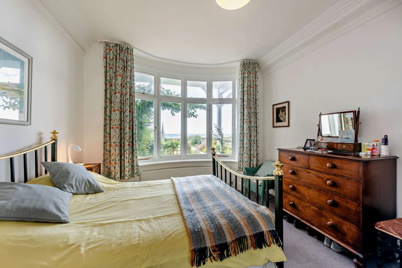 Marina Court Avenue, Bexhill-on-Sea, East Sussex, TN40 1BN, photo 11