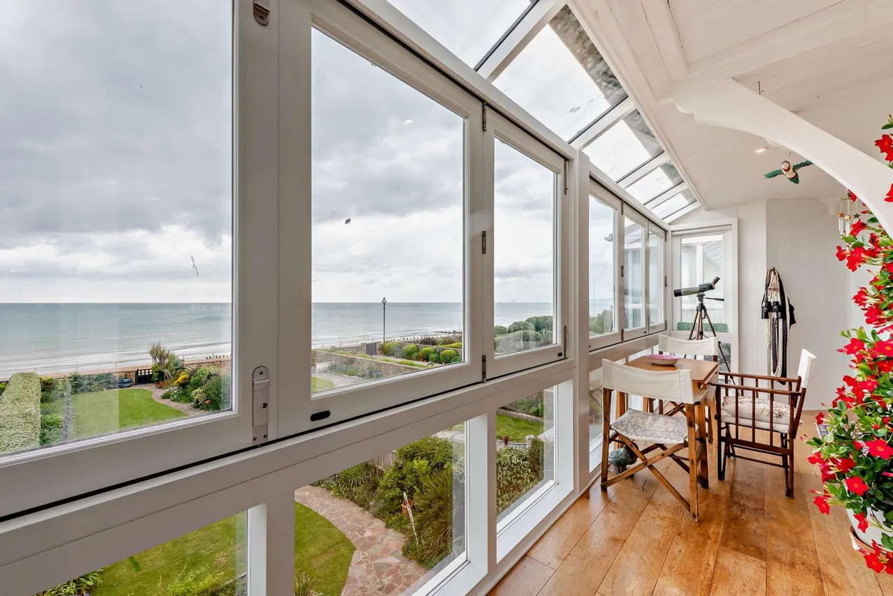 Marina Court Avenue, Bexhill-on-Sea, East Sussex, TN40 1BN, photo 7