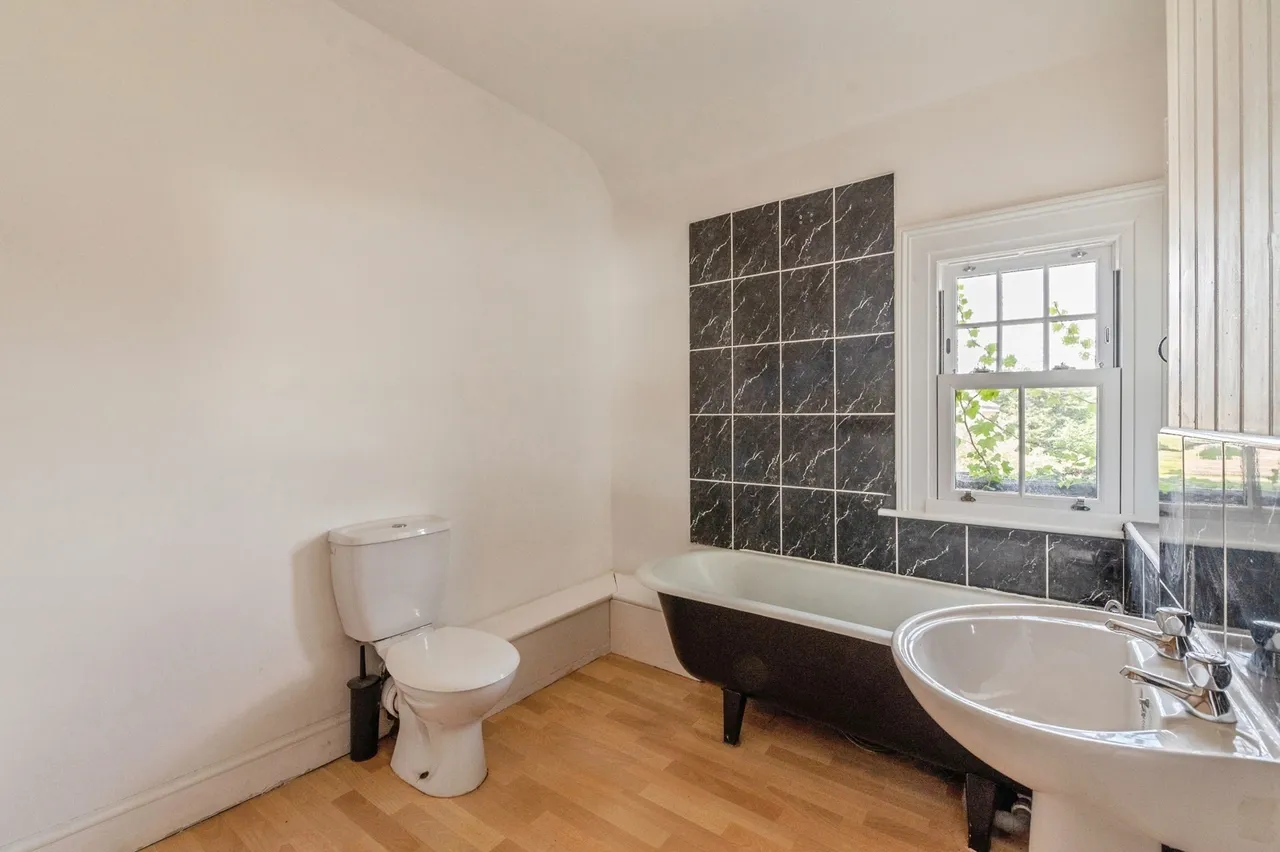 Malting Lane, Orsett, Grays, Essex, RM16, photo 3
