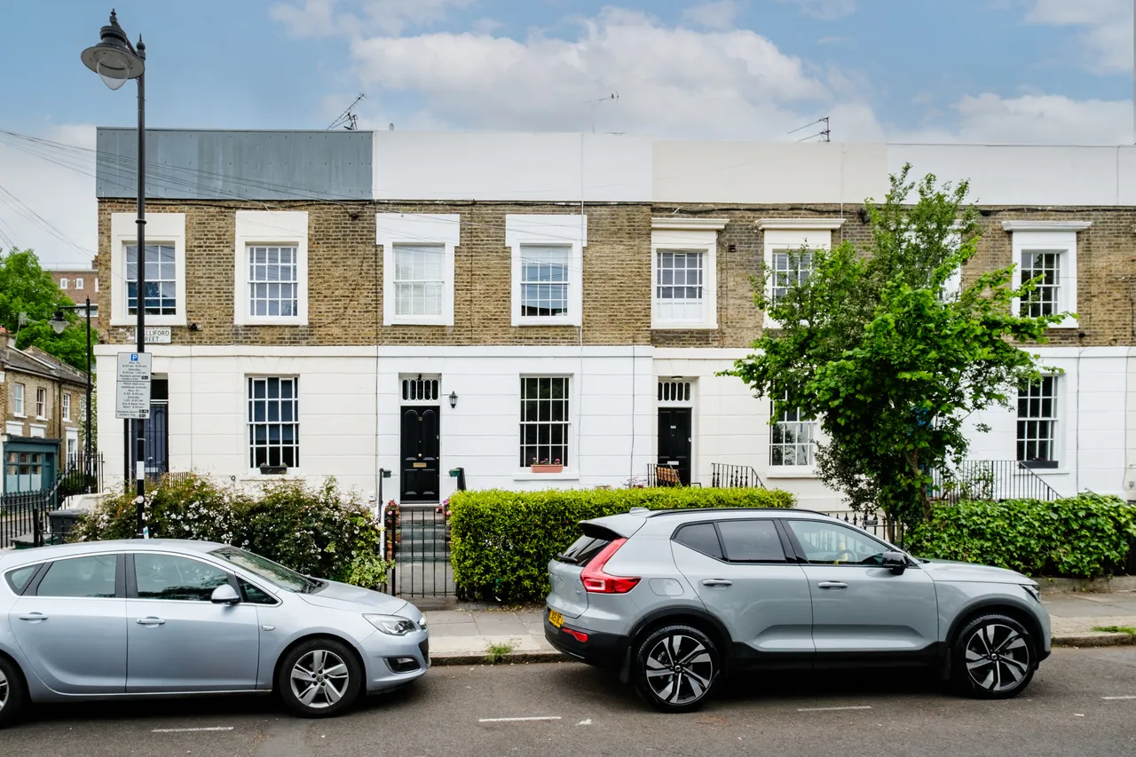 3 bed house for sale — Halliford Street, London, N1