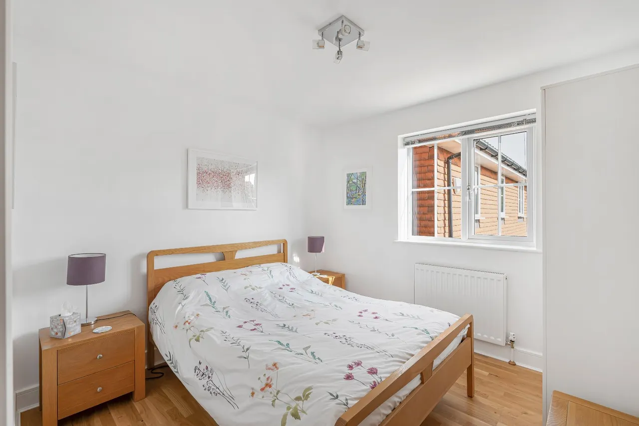 Winchester Road, GU34, photo 13