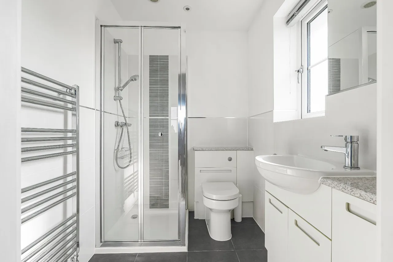 Winchester Road, GU34, photo 15