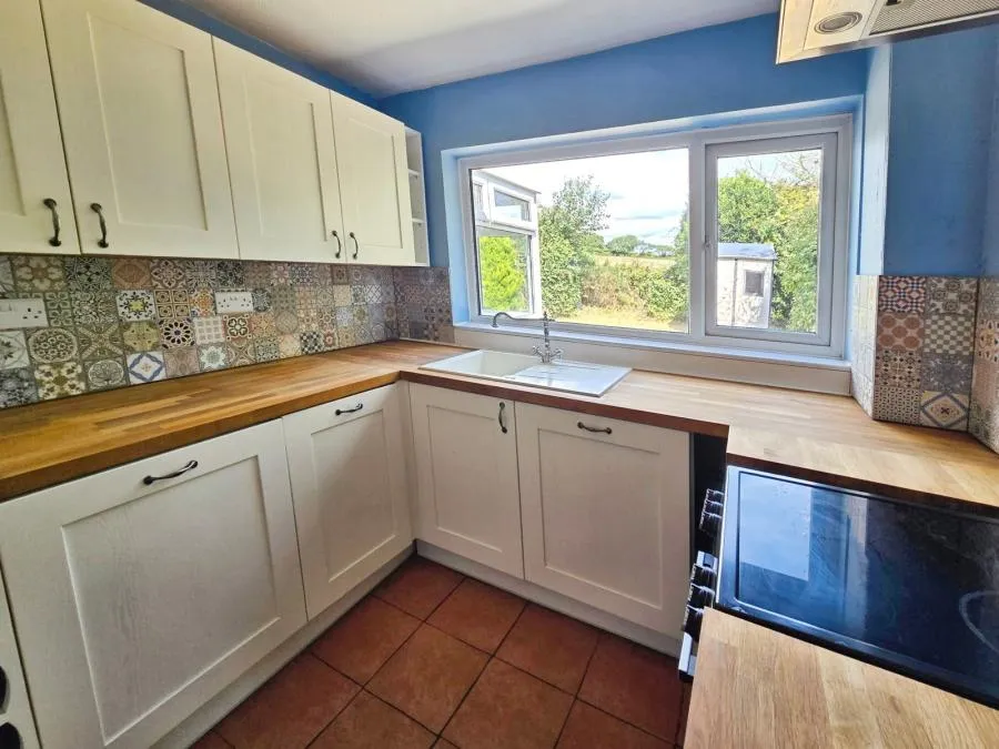 Redlake Road, Freshwater, PO40, photo 6