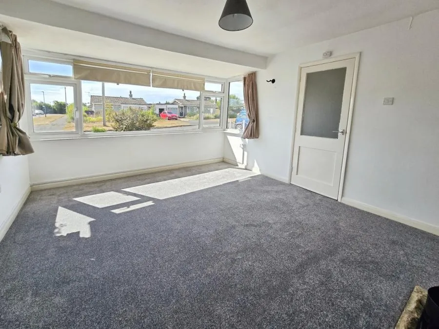 Redlake Road, Freshwater, PO40, photo 4