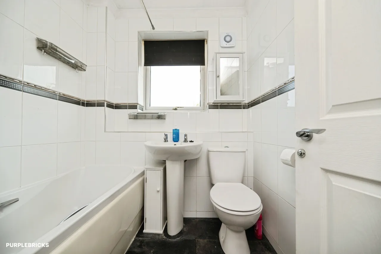 Bridgewater Drive, Bilston, WV14, photo 15