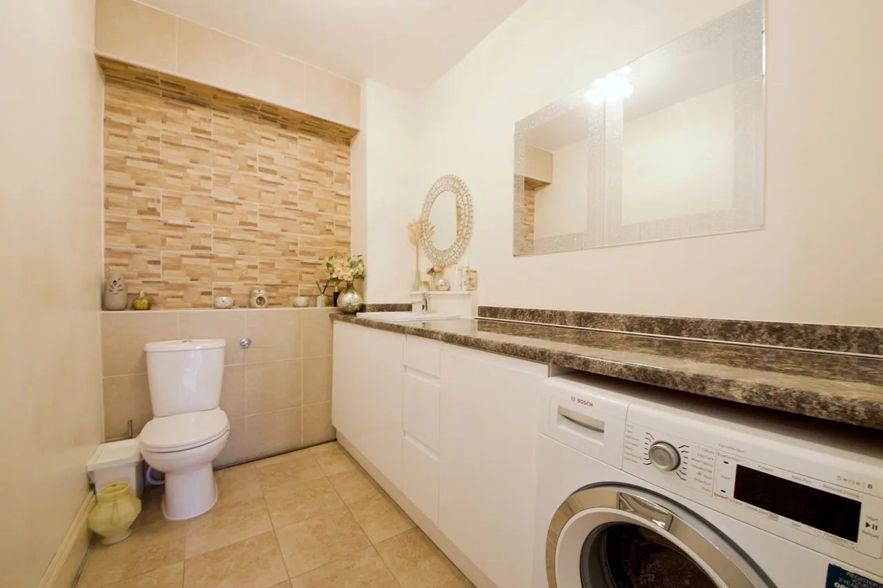 Mount Pleasant Road, Collier Row, Romford, Havering, RM5, photo 10