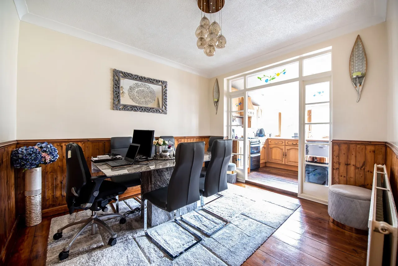 Mount Pleasant Road, Collier Row, Romford, Havering, RM5, photo 8