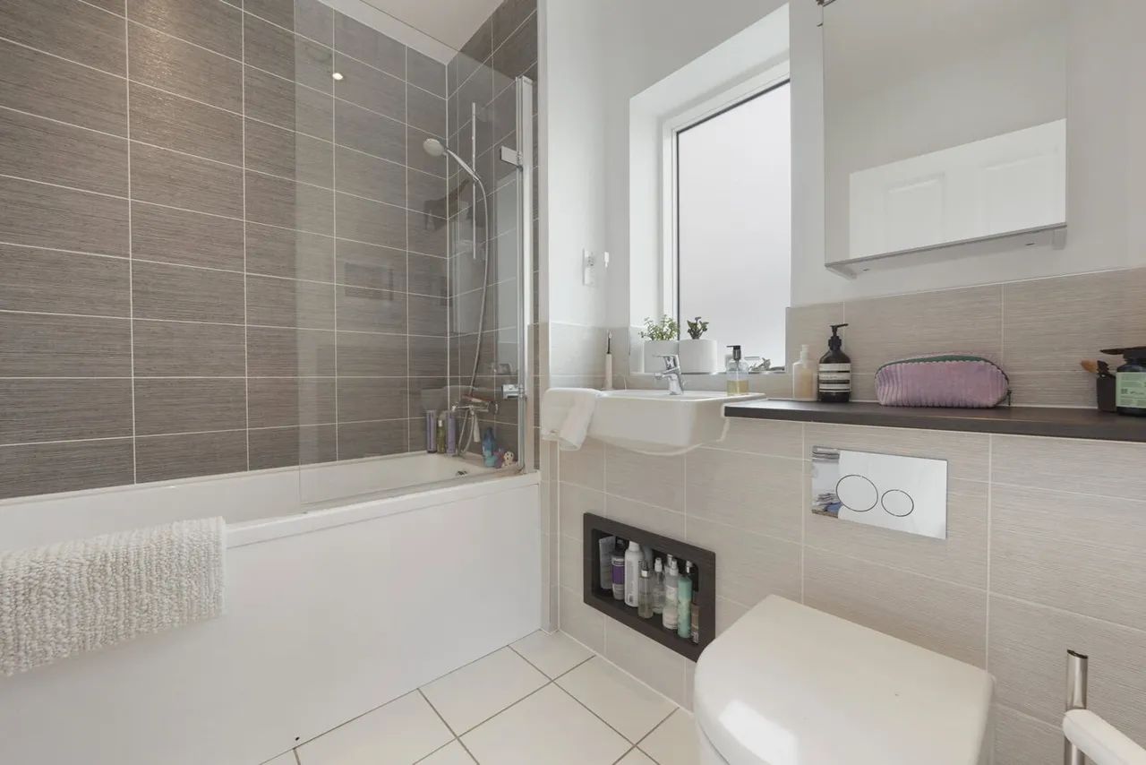 Guardhouse Way, Millbrook Park, NW7 1FX, photo 22
