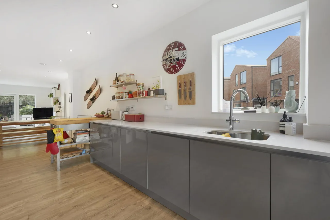 Guardhouse Way, Millbrook Park, NW7 1FX, photo 7