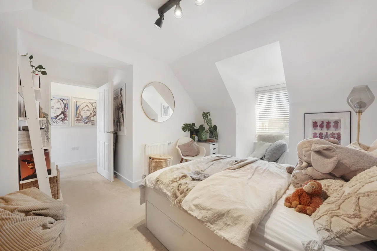 Guardhouse Way, Millbrook Park, NW7 1FX, photo 17