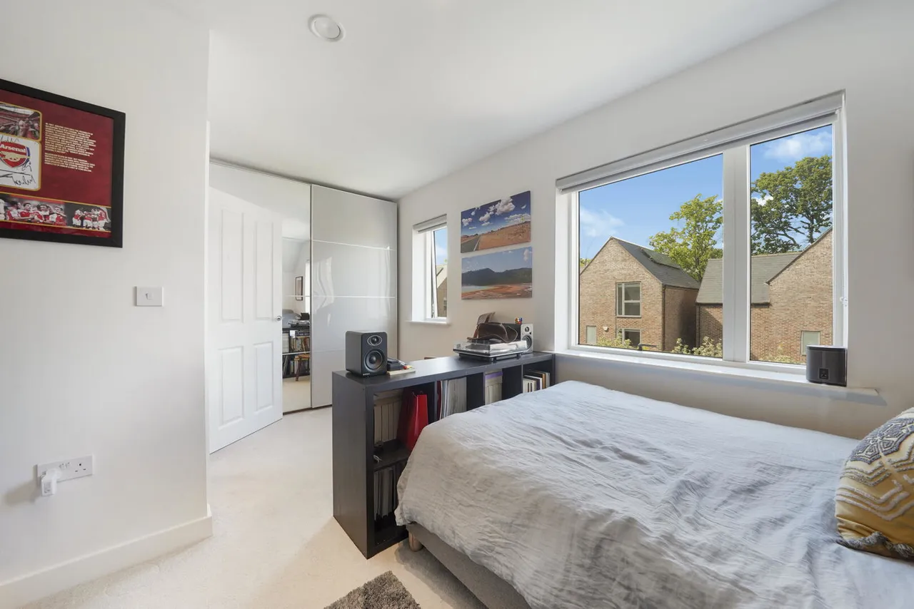 Guardhouse Way, Millbrook Park, NW7 1FX, photo 24