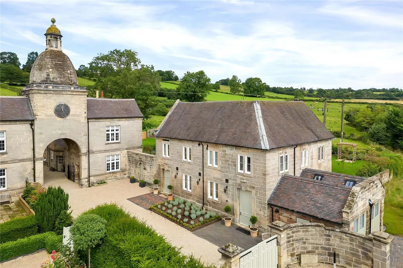 Middle Mayfield, Ashbourne, Derbyshire, DE6 2JU, photo 2