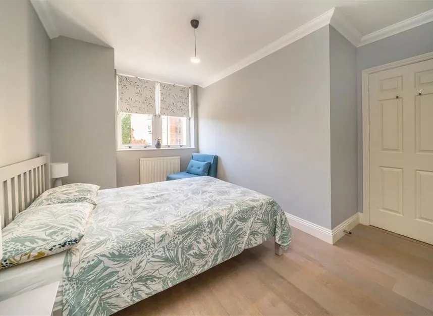 Shoot Up Hill, Kilburn, NW2, photo 5