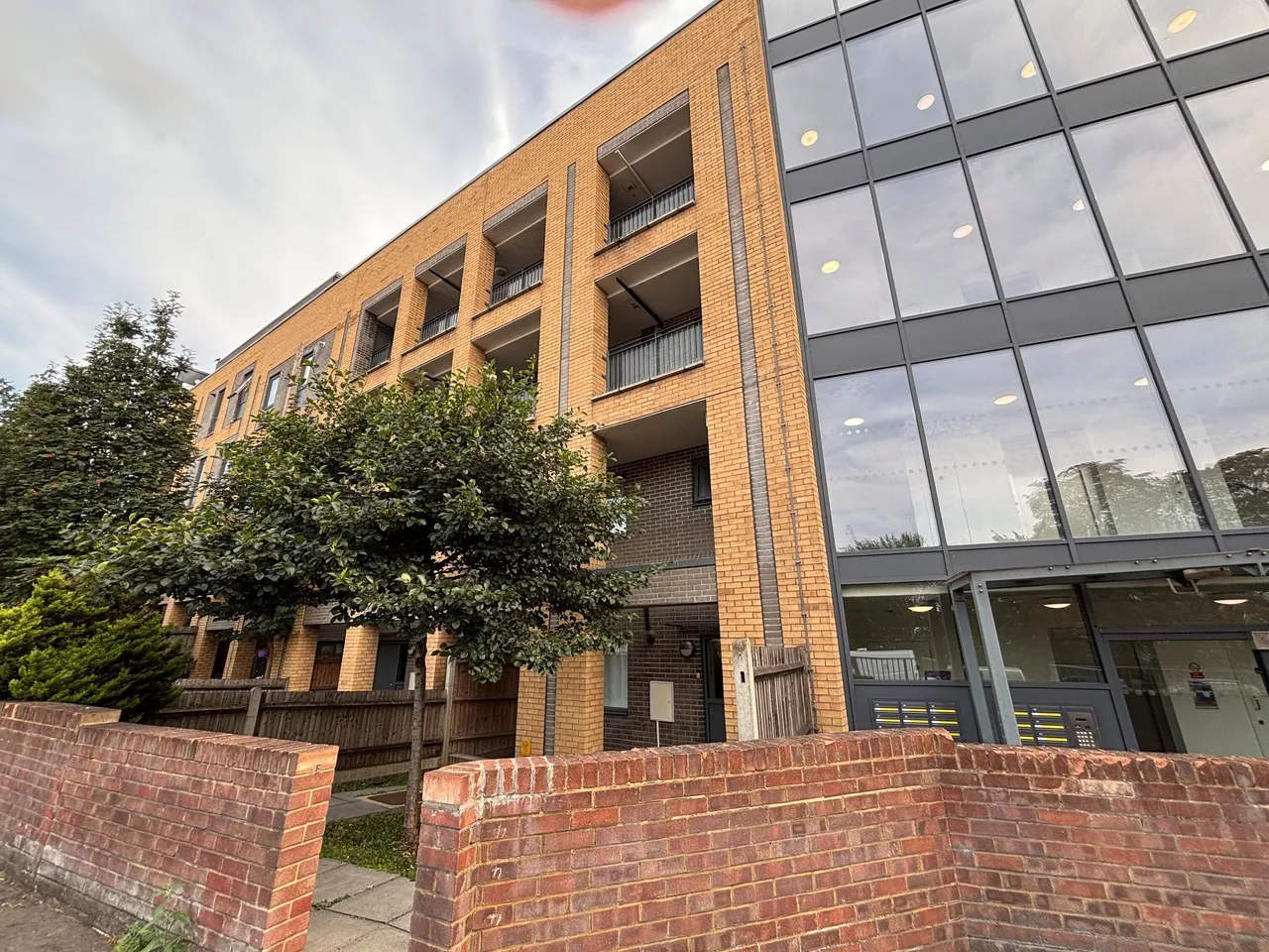 Telford Road, London, N11, photo 4