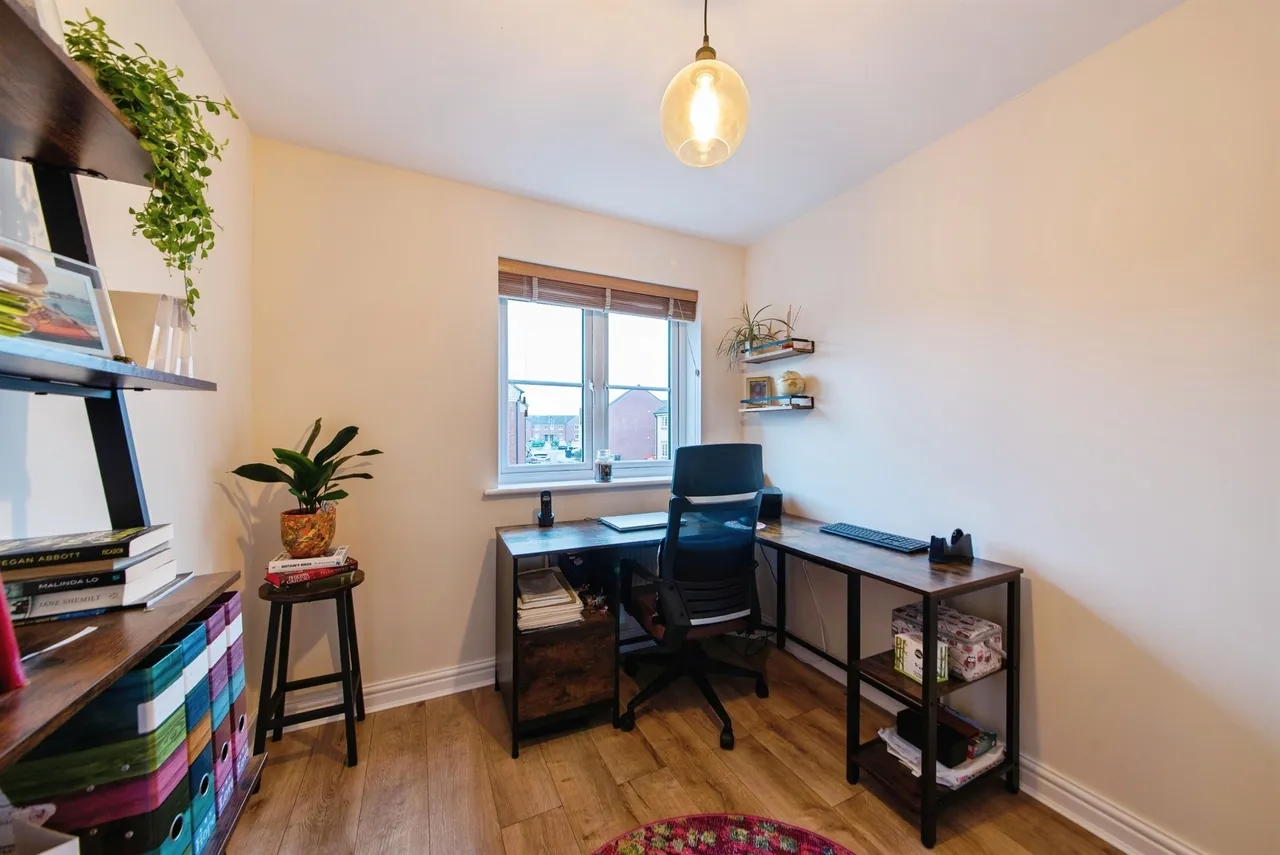 Silverstone Road, Bourne, PE10, photo 11