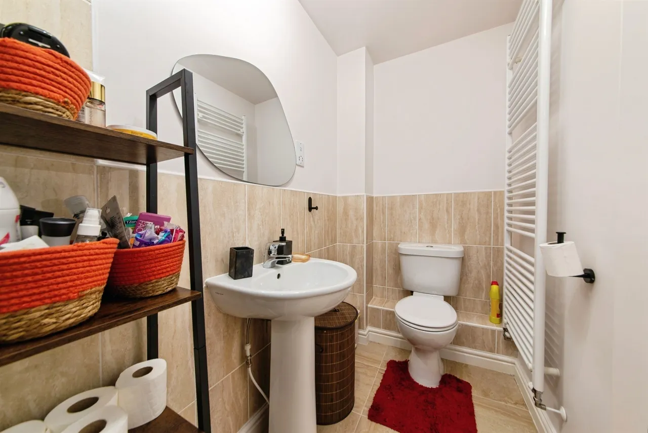 Silverstone Road, Bourne, PE10, photo 14